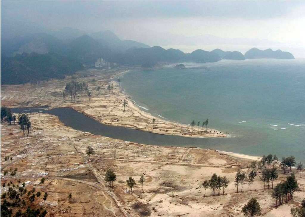 உலகையே உலுக்கிய சுனாமி இதுபோல் மீண்டும் வந்தால் தப்பிக்க முடியுமா?